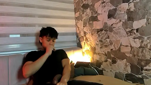 Snapshot of ZYZZ1312 chatting on March 4, 2026, 5:59 am ZYZZ1312 online show from March 4, 2026, 5:59 am