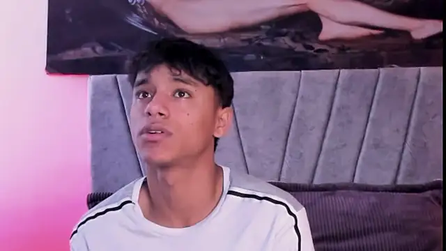 Snapshot of ZYZZ1312 chatting on November 6, 2025, 4:11 pm ZYZZ1312 online show from November 6, 2025, 4:11 pm