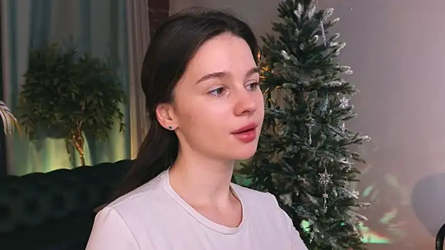 Olivia Farrell online show from December 5, 2025, 1:10 pm