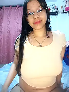 Iwarii online show from February 3, 2026, 2:53 am