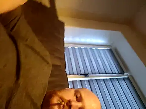 svenni2525 online show from November 15, 2025, 8:07 am