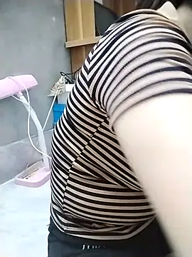 Mie rose online show from October 12, 2025, 12:23 am