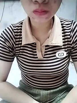 Mie rose online show from November 1, 2025, 7:46 am