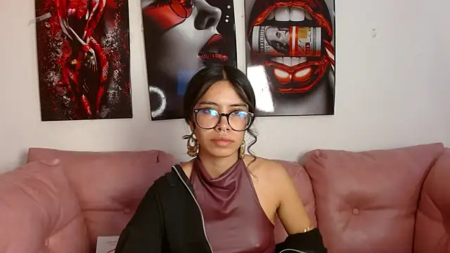 Snapshot of Miahotcs1 chatting on February 20, 2026, 3:25 pm Miahotcs1 online show from February 20, 2026, 3:25 pm