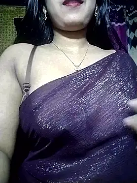 Snapshot of Hot-Hot chatting on January 9, 2026, 4:19 am Hot-Hot online show from January 9, 2026, 4:19 am