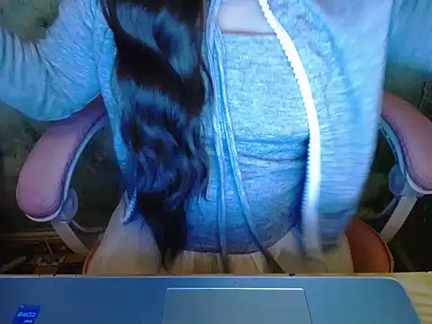 Snapshot of ahoa_Tk chatting on October 27, 2025, 8:43 pm ahoa Tk online show from October 27, 2025, 8:43 pm