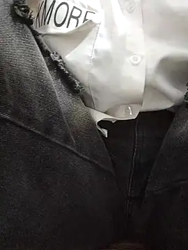 Snapshot of ahoa_Tk chatting on September 9, 2025, 2:10 am ahoa Tk online show from September 9, 2025, 2:10 am