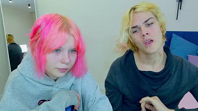 Snapshot of Bonnie_And_C1yde chatting on October 15, 2025, 5:10 pm Bonnie And C1yde online show from October 15, 2025, 5:10 pm