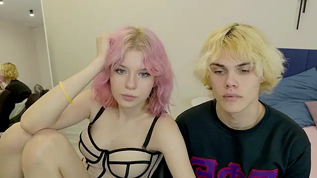 Snapshot of Bonnie_And_C1yde chatting on October 26, 2025, 5:02 pm Bonnie And C1yde online show from October 26, 2025, 5:02 pm