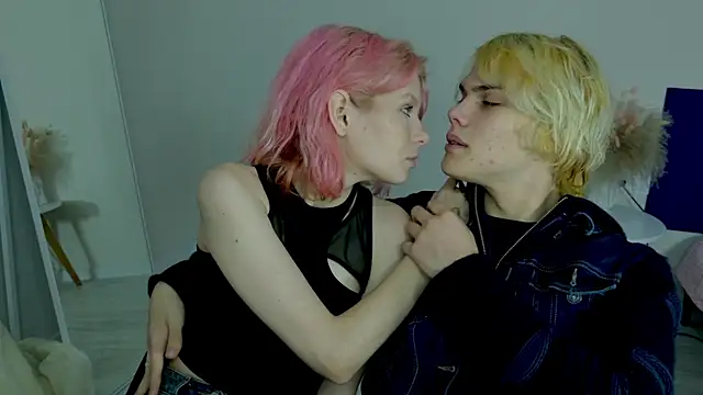 Snapshot of Bonnie_And_C1yde chatting on November 3, 2025, 5:16 pm Bonnie And C1yde online show from November 3, 2025, 5:16 pm