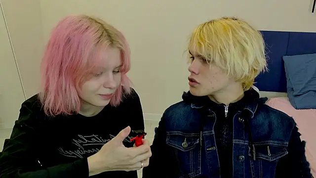 Snapshot of Bonnie_And_C1yde chatting on November 4, 2025, 5:06 pm Bonnie And C1yde online show from November 4, 2025, 5:06 pm