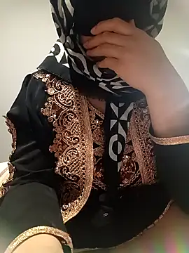 Snapshot of ezgi2545 chatting on February 4, 2026, 12:27 am ezgi2545 online show from February 4, 2026, 12:27 am