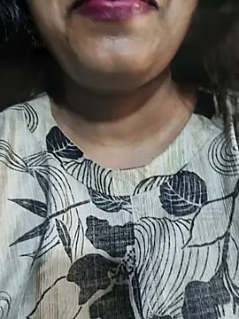 Snapshot of srav43 chatting on June 7, 2026, 7:24 am srav43 online show from June 7, 2026, 7:24 am