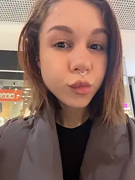 Snapshot of RosieSecret chatting on February 18, 2026, 8:11 am RosieSecret online show from February 18, 2026, 8:11 am