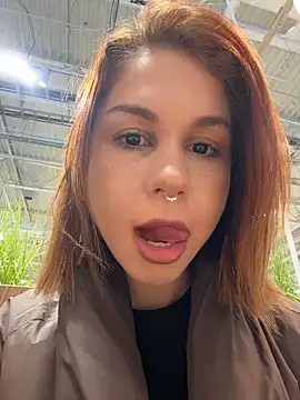 Snapshot of RosieSecret chatting on February 14, 2026, 10:04 am RosieSecret online show from February 14, 2026, 10:04 am