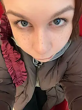 Snapshot of RosieSecret chatting on February 5, 2026, 8:10 am RosieSecret online show from February 5, 2026, 8:10 am