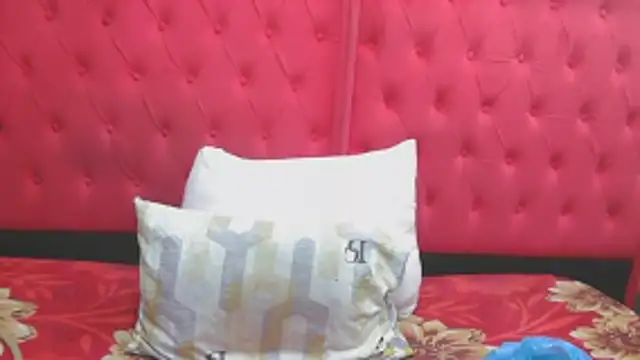 BUNNYCHOWX28 online show from February 7, 2026, 7:22 pm