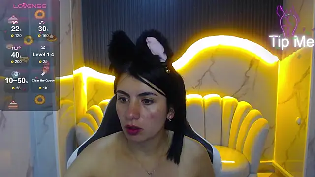 Eilyn love b online show from October 8, 2025, 12:50 pm