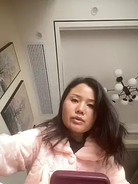 Snapshot of Mier-cn chatting on December 4, 2025, 5:28 am Mier-cn online show from December 4, 2025, 5:28 am