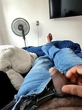 diazelrifle online show from March 9, 2026, 8:45 pm