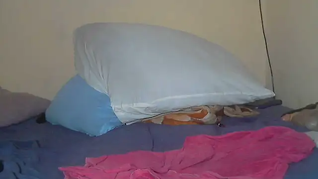 AnnabigpussyXO online show from March 2, 2026, 4:58 pm