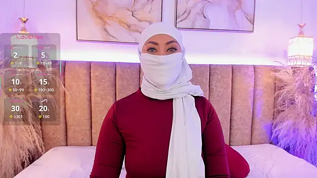 azza   online show from October 13, 2025, 12:07 pm