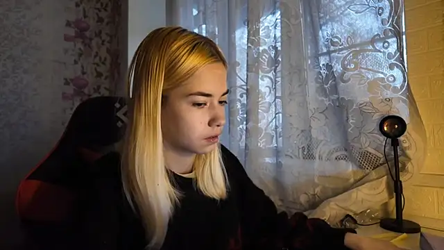 Witching Moon online show from November 11, 2025, 7:47 am