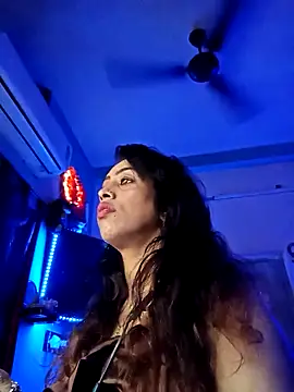 Love Beauty01 online show from February 8, 2026, 7:00 pm