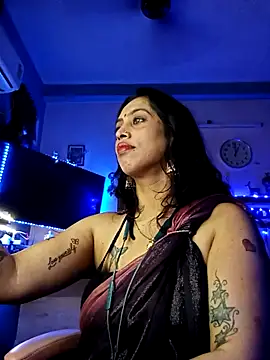 Love Beauty01 online show from March 1, 2026, 7:03 pm