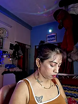 Love Beauty01 online show from July 8, 2026, 6:52 pm