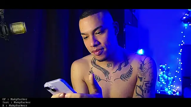 AlphaMasterXxx online show from January 14, 2026, 1:37 pm