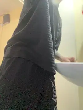 Snapshot of AlphaMasterXxx chatting on October 13, 2025, 1:45 pm AlphaMasterXxx online show from October 13, 2025, 1:45 pm