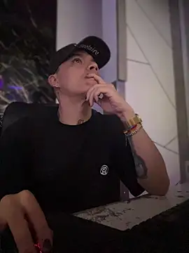 Snapshot of AlphaMasterXxx chatting on November 28, 2025, 11:54 am AlphaMasterXxx online show from November 28, 2025, 11:54 am