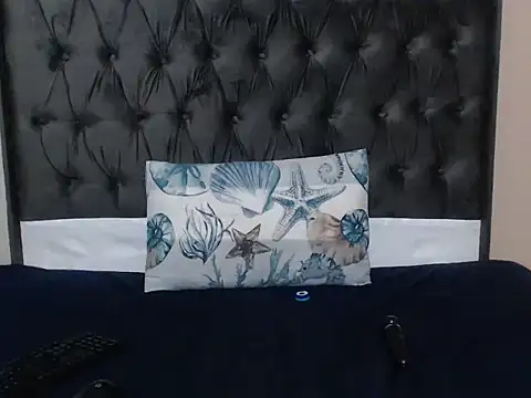 BrownSugarX02 online show from February 15, 2026, 9:03 pm