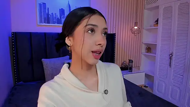 Snapshot of briela_baddie chatting on September 28, 2025, 11:17 am briela baddie online show from September 28, 2025, 11:17 am