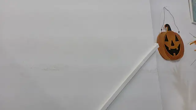 Lizbeth Rouse online show from November 1, 2025, 11:37 am