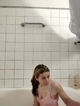 TheBunnyAndTheMaster online show from April 11, 2026, 10:57 pm