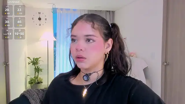 Snapshot of NikaVelvet1 chatting on March 4, 2026, 11:01 pm NikaVelvet1 online show from March 4, 2026, 11:01 pm