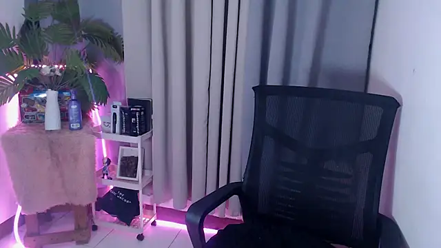 pinkcock froi2305 online show from January 11, 2026, 3:02 am