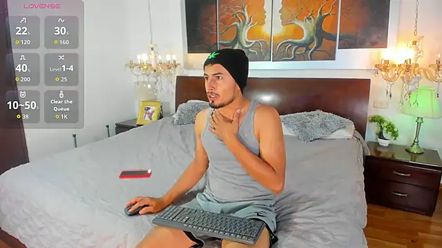 Snapshot of Valentiinoss chatting on September 12, 2025, 8:52 pm Valentiinoss online show from September 12, 2025, 8:52 pm