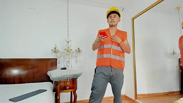 Valentiinoss online show from January 10, 2026, 8:15 pm