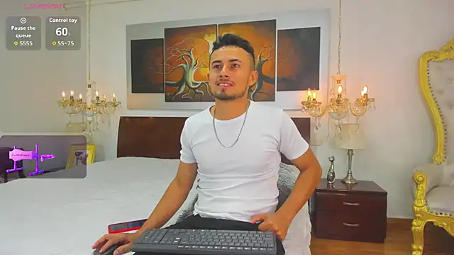 Valentiinoss online show from February 4, 2026, 8:37 pm