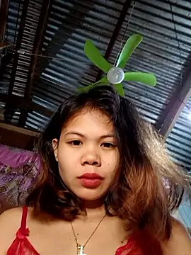 Sexxie Ella22 online show from November 3, 2025, 9:07 pm