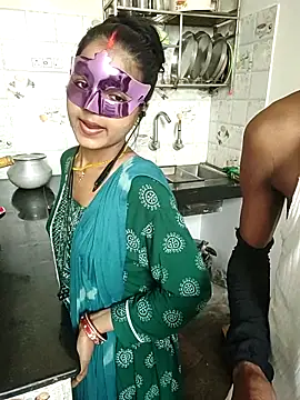 LOVE568 online show from October 8, 2025, 2:02 am