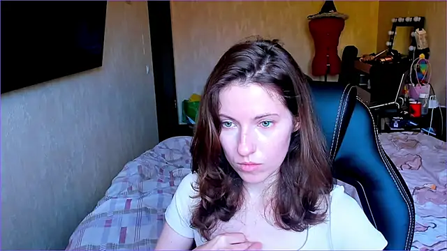 Agata in Wonderland online show from October 3, 2025, 8:49 am