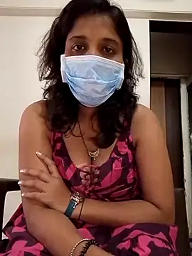 Snapshot of Love_Foreverr12 chatting on October 28, 2025, 6:45 am Love Foreverr12 online show from October 28, 2025, 6:45 am