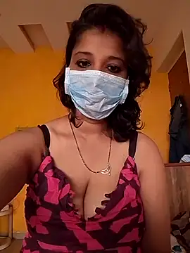 Snapshot of Love_Foreverr12 chatting on November 28, 2025, 6:46 am Love Foreverr12 online show from November 28, 2025, 6:46 am