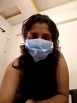 Snapshot of Love_Foreverr12 chatting on October 14, 2025, 9:54 am Love Foreverr12 online show from October 14, 2025, 9:54 am