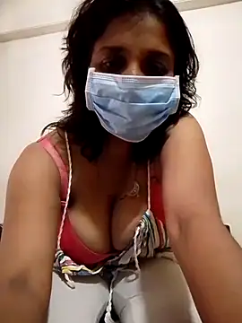 Snapshot of Love_Foreverr12 chatting on November 7, 2025, 8:08 am Love Foreverr12 online show from November 7, 2025, 8:08 am