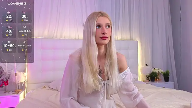 Monica Leen online show from January 11, 2026, 6:31 am